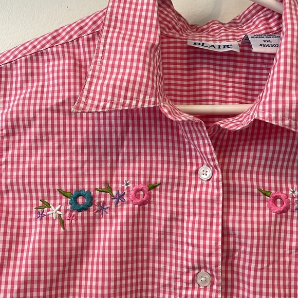 Pink checkered button up shirt - Picture 2 of 5